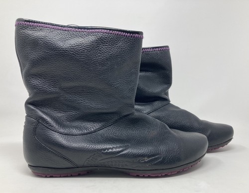 Lacoste size 7 black - us,